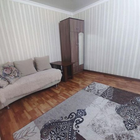 Комфортная Квартира Для 2Х Персон Apartamento Bishkek Exterior foto