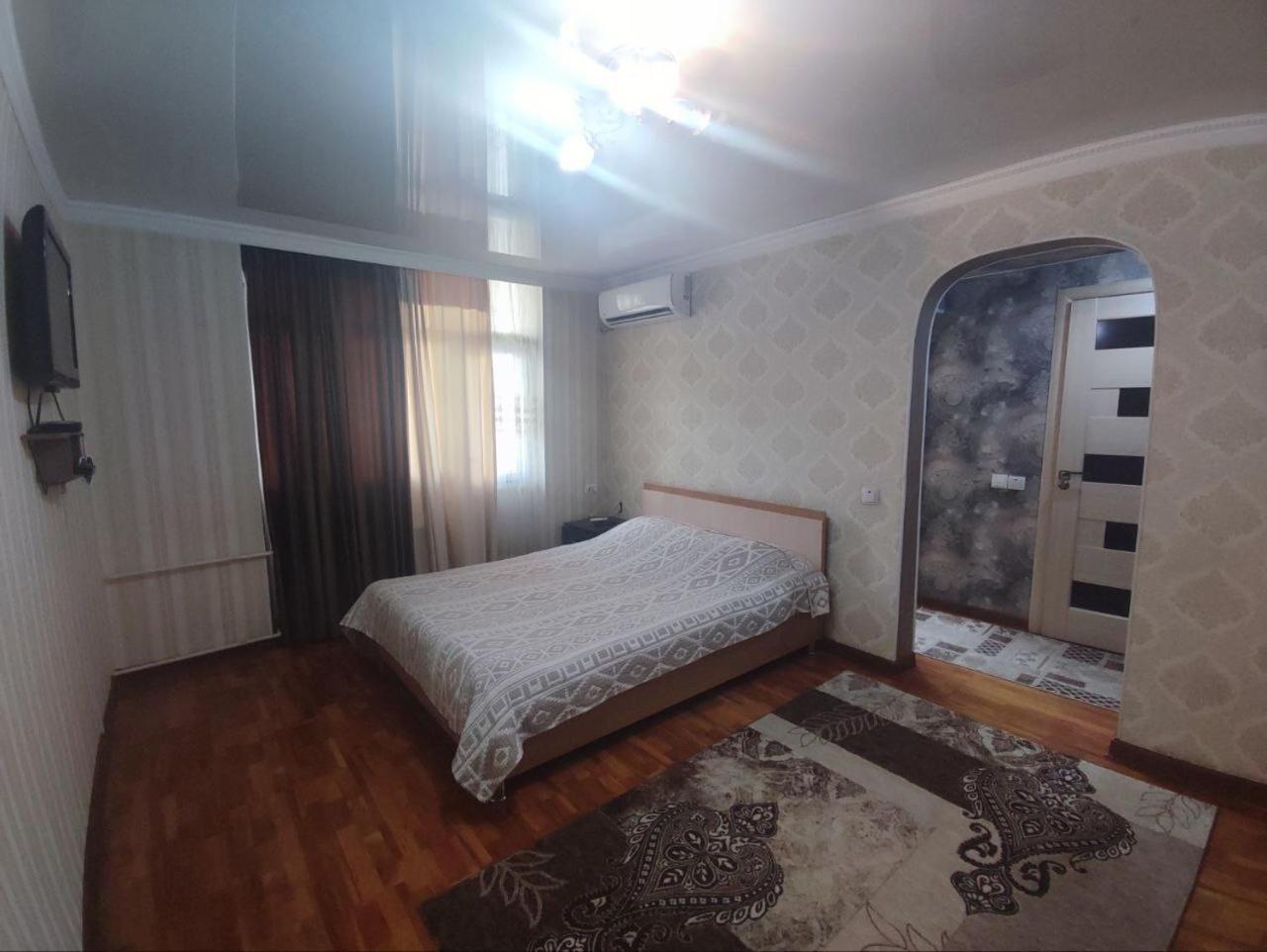 Комфортная Квартира Для 2Х Персон Apartamento Bishkek Exterior foto